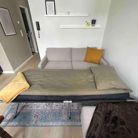 Bjorns Sanctuary דירה