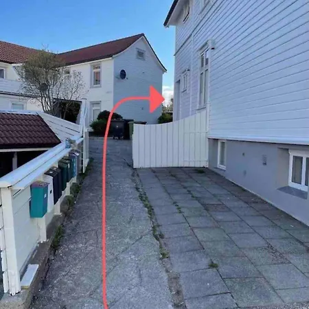 Bjorns Sanctuary דירה *
